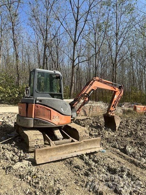Hitachi ZX50 Pelle sur chenilles
