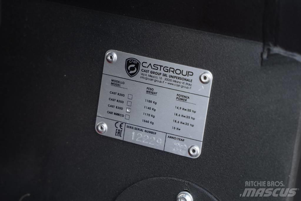 Cast 830D CARBON Mini chargeuse