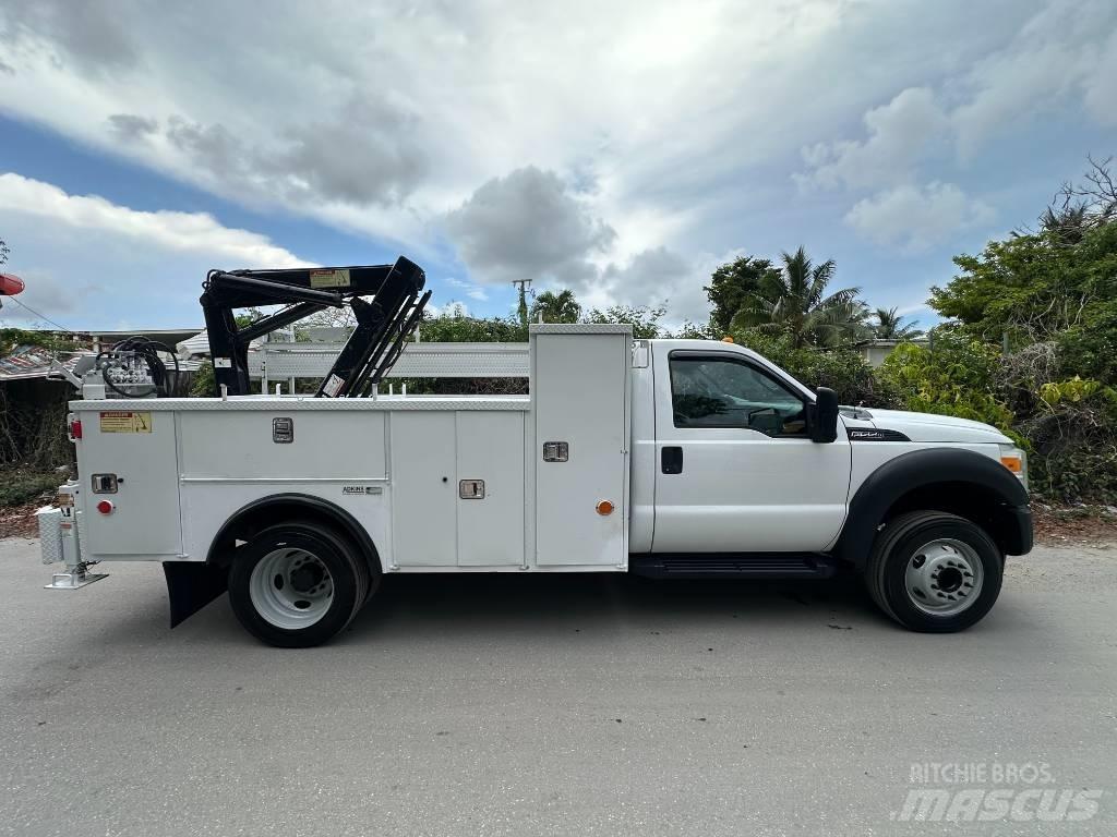 Ford F 550 Utilitaire benne