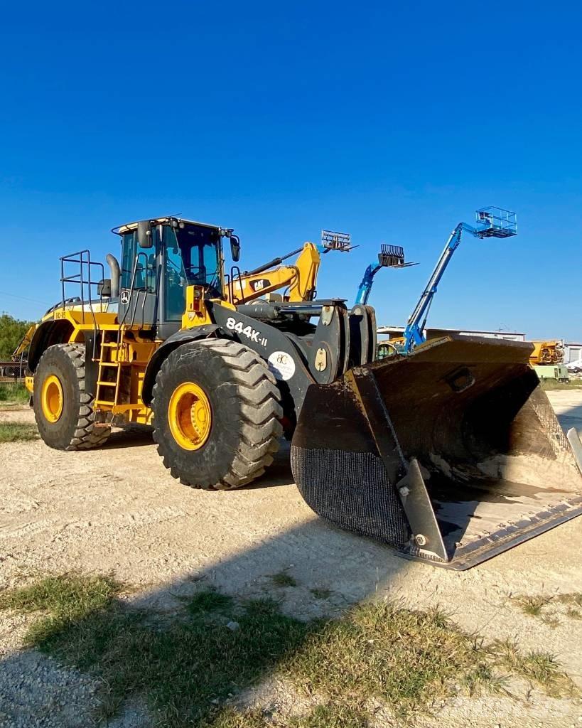 John Deere 844 K Chargeuse sur pneus