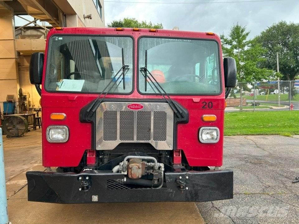 Peterbilt Loadmaster Autre camion