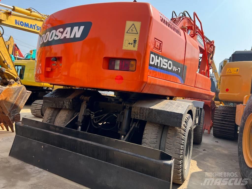 Doosan DH150W-7 Pelle sur pneus