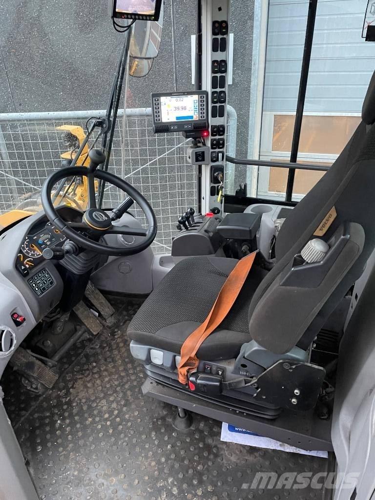 Volvo L90H Chargeuse sur pneus