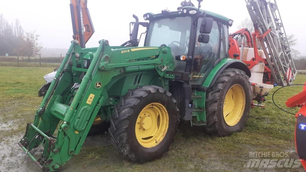 John Deere 6110 R Tracteur