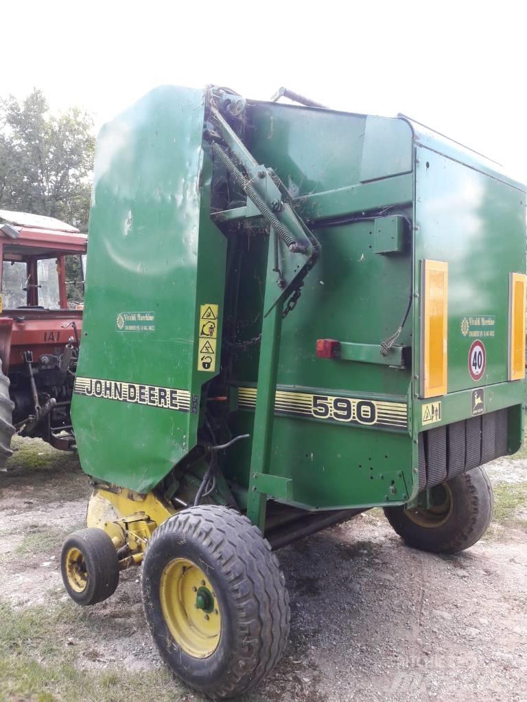 John Deere 590 Presse à balle ronde