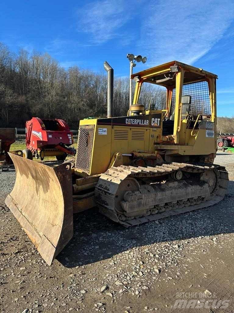 CAT D5C Bouteurs sur chenilles
