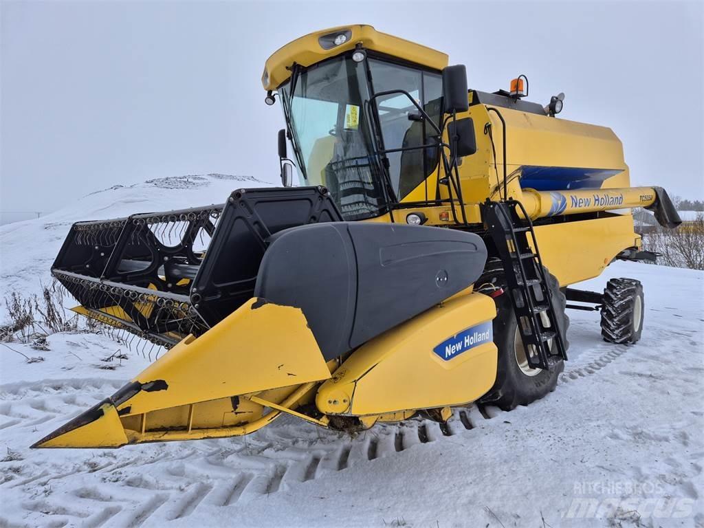 New Holland TC5050 Moissonneuse batteuse