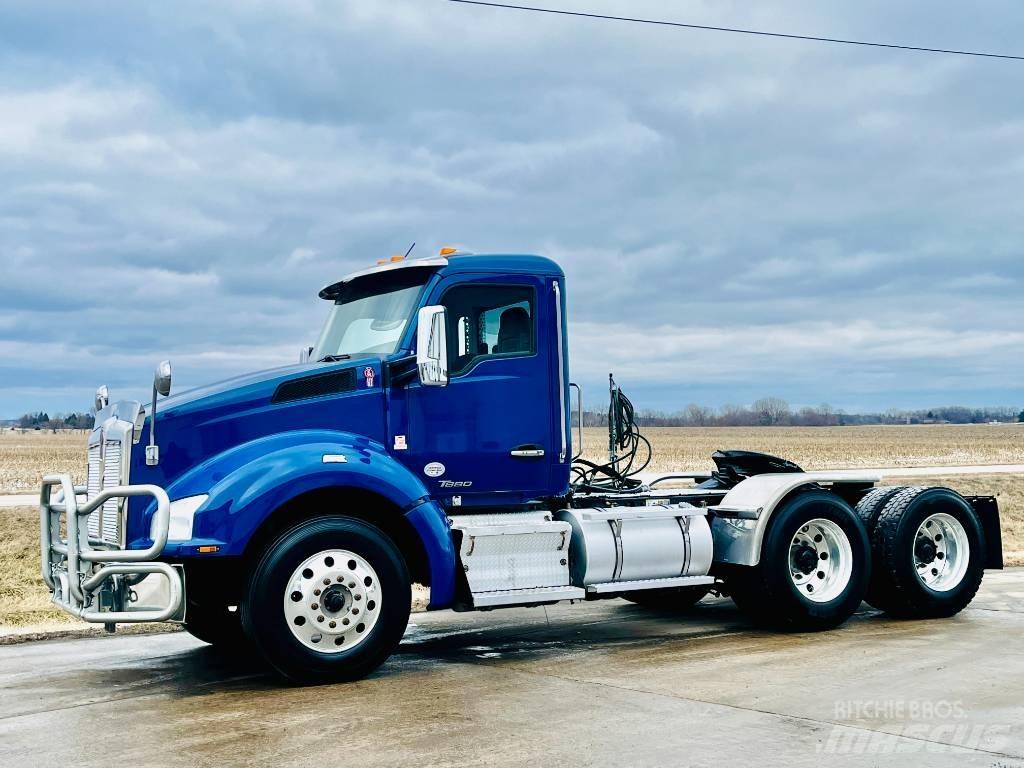 Kenworth T 880 Tracteur routier