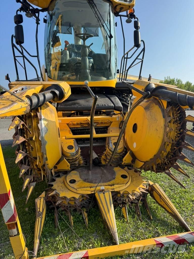 New Holland FR 600 Ensileuse automotrice