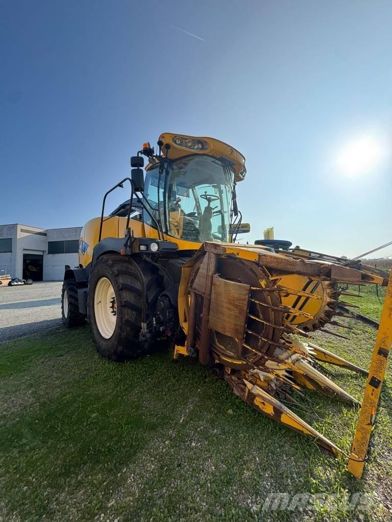 New Holland FR 600 Ensileuse automotrice