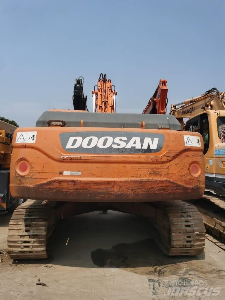 Doosan DX 300 LC--9C Pelle sur chenilles