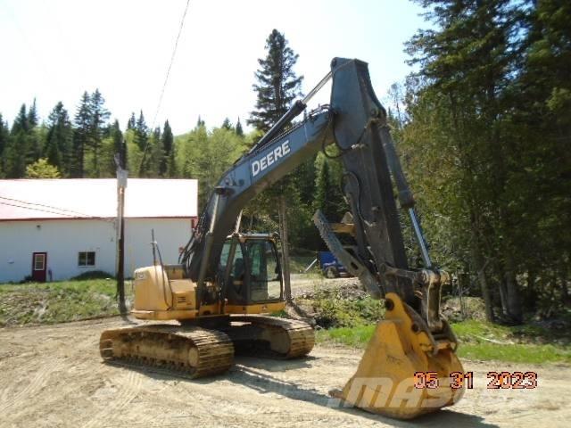 John Deere 225 DLC Pelle sur chenilles