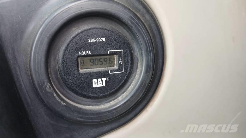 CAT M 316 C Pelle sur pneus