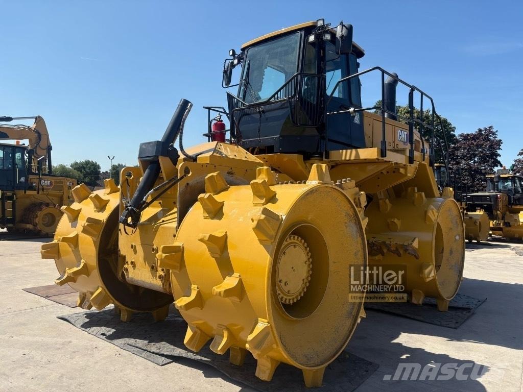 CAT 826 Compacteurs de déchets