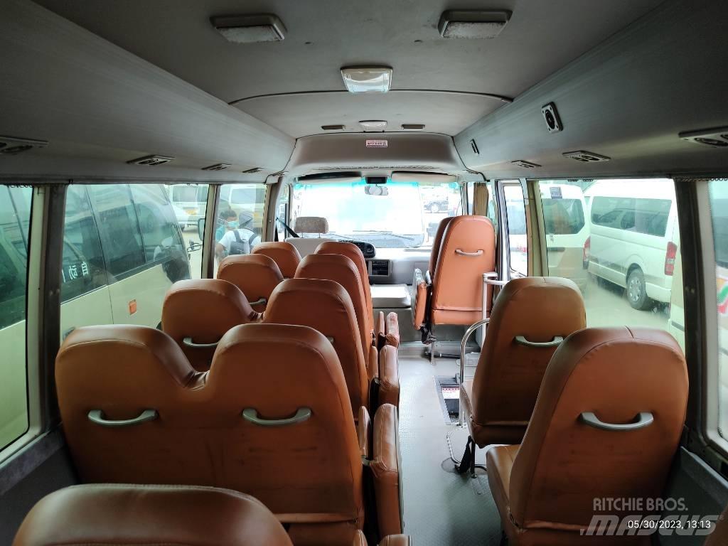 Toyota Coaster Autobus interurbain