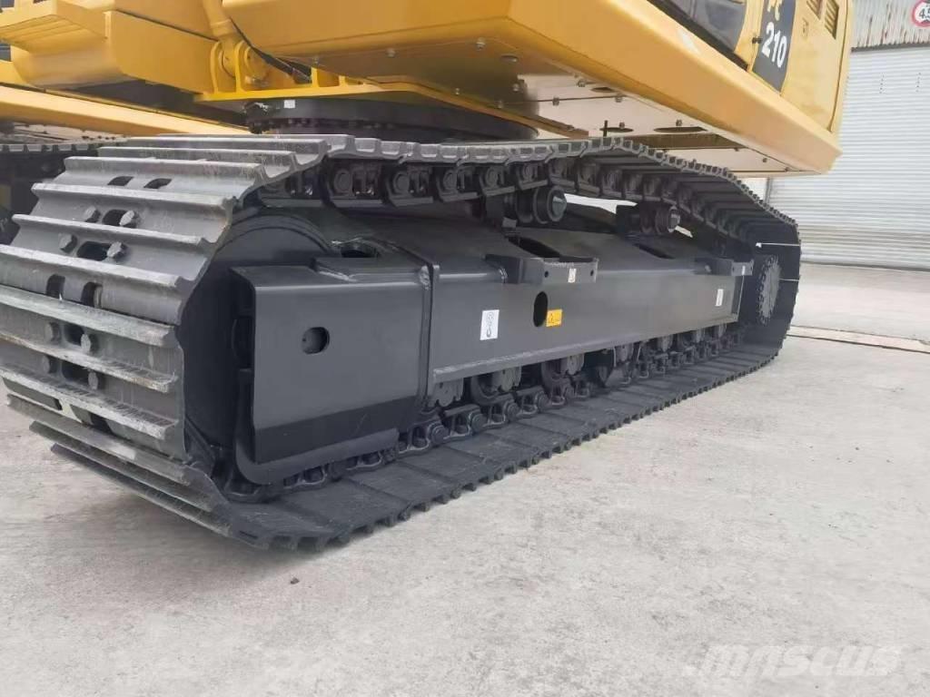 Komatsu PC 210 Pelle sur chenilles