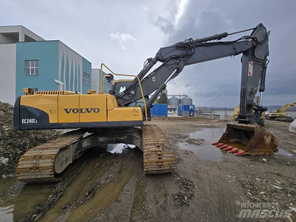 Volvo EC 240 C Pelle sur chenilles