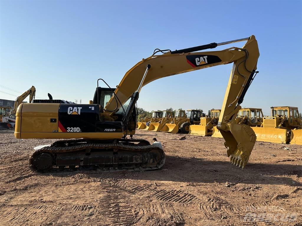 CAT 320 D L Pelle sur chenilles