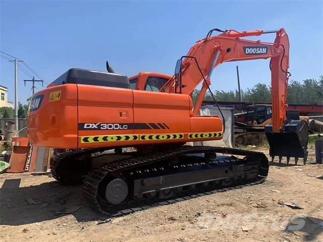 Doosan DX300 Pelle sur chenilles