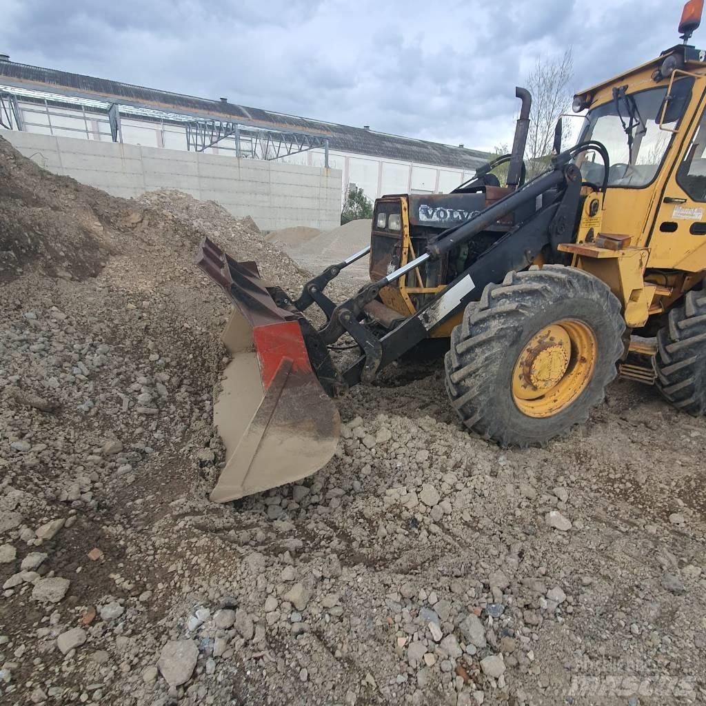 Volvo BM 6900 Tractopelle