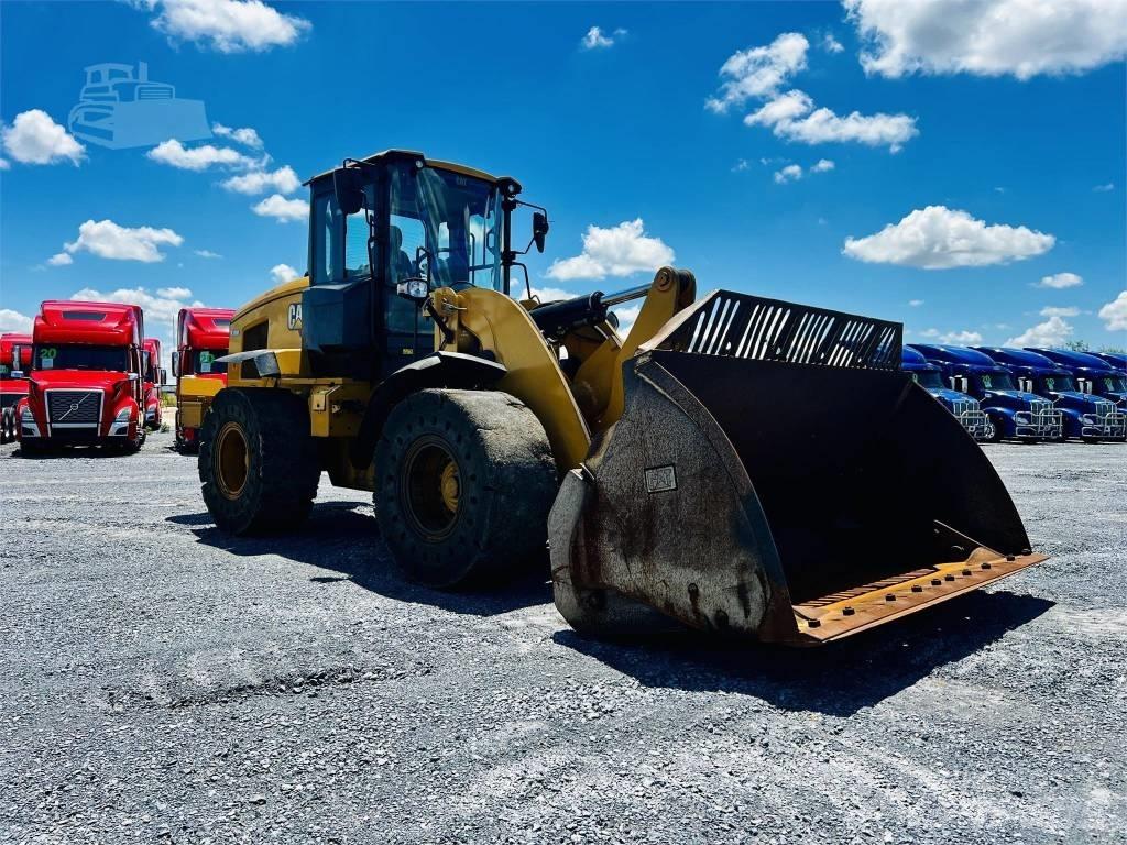 CAT 938 M Chargeuse sur pneus