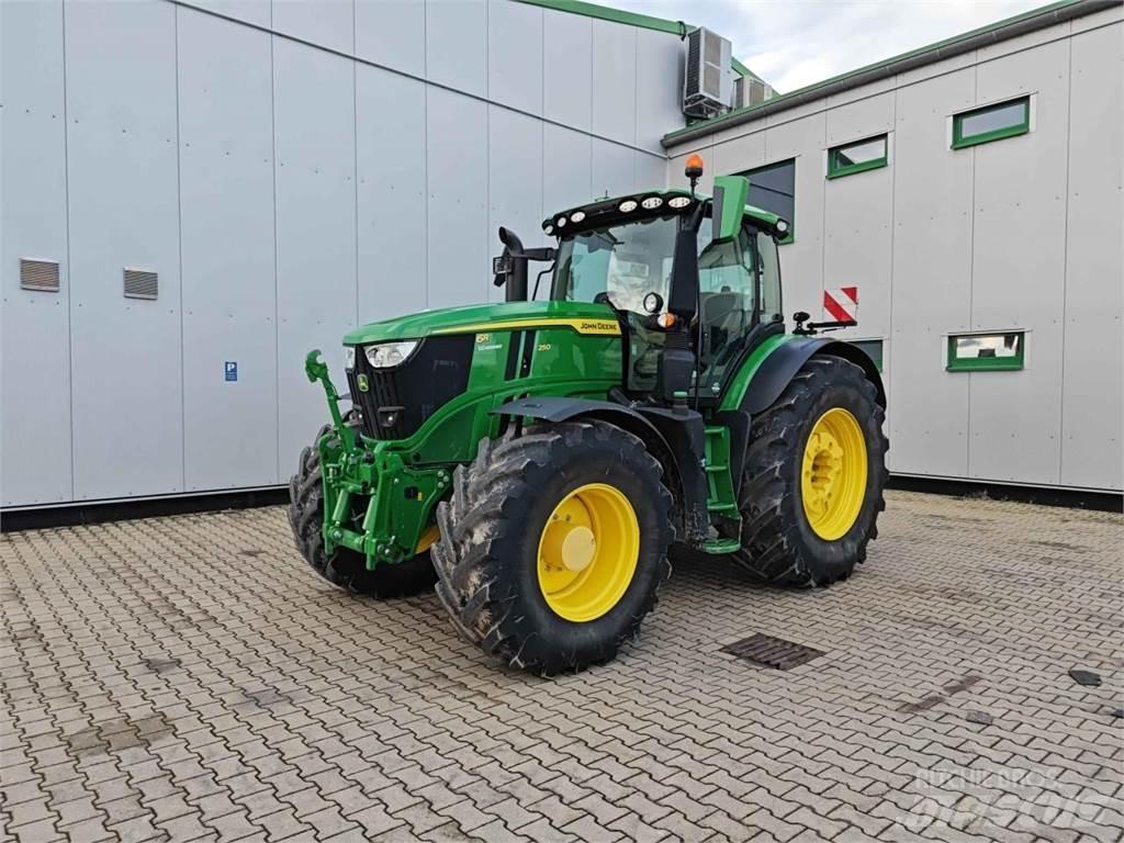 John Deere 6R 250 Tracteur