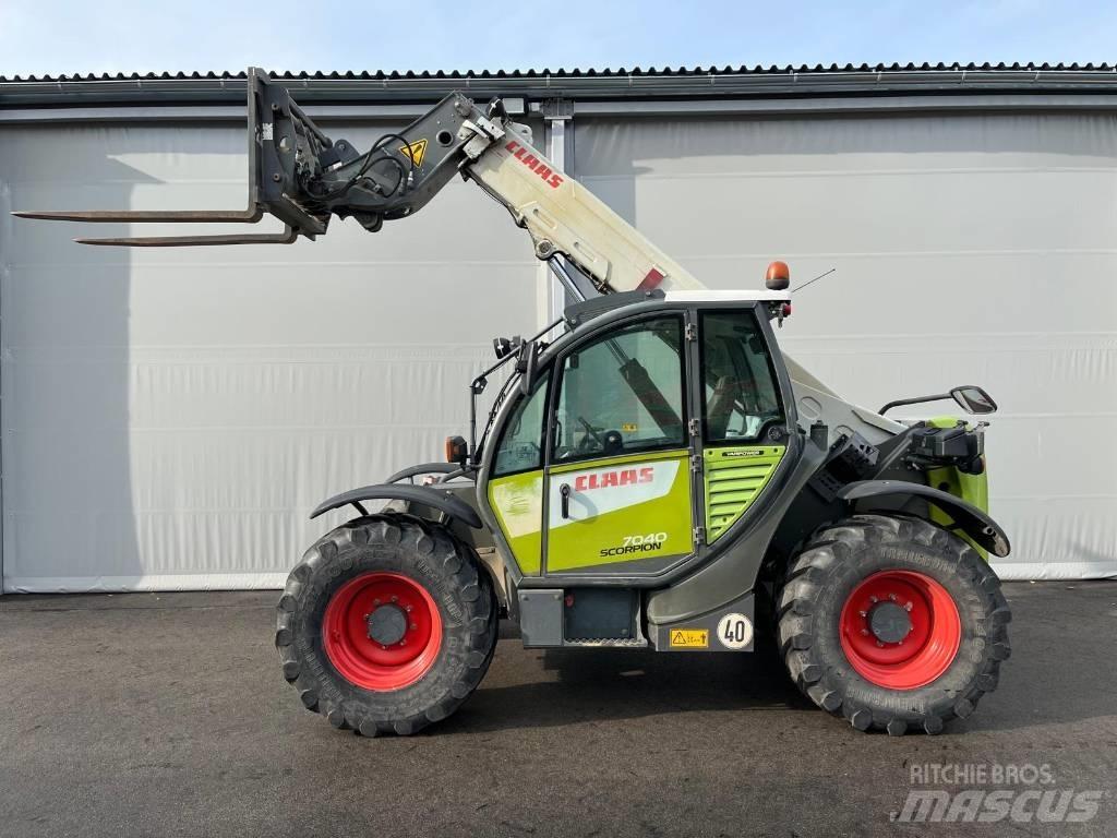 CLAAS SCORPION 7040 Télescopique agricole