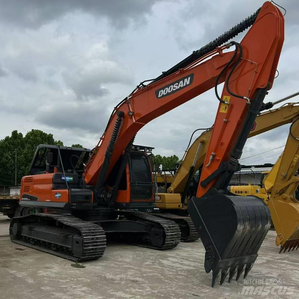 Doosan 225LC-9 Pelle sur chenilles