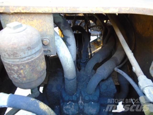 Clark Michigan 125 B Chargeuse sur pneus