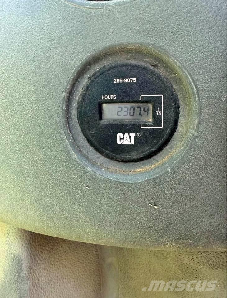 CAT 420 D IT Tractopelle