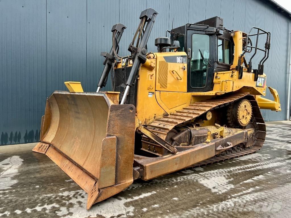 CAT D6T XL Bouteurs sur chenilles