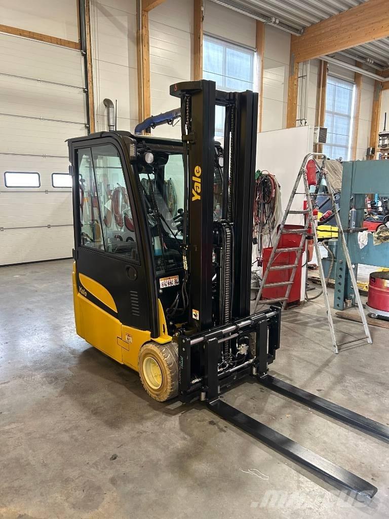 Yale ERP20VT MWB Chariots élévateurs électriques