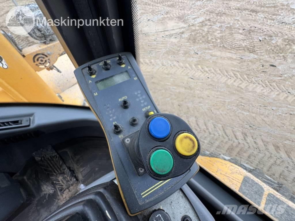 AP Twister lll 2600 Niveleuse