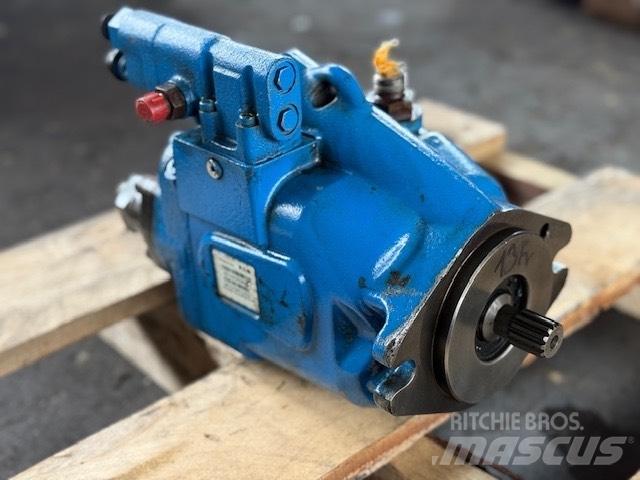 Eaton HYDRAULIC PUMP Hydraulique