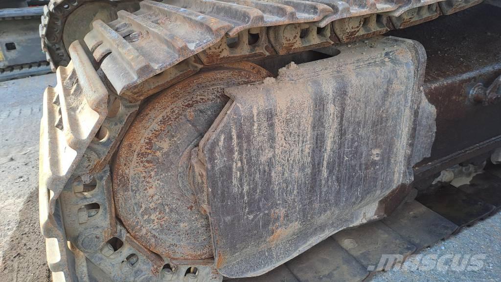 CASE CX 300 E Pelle sur chenilles