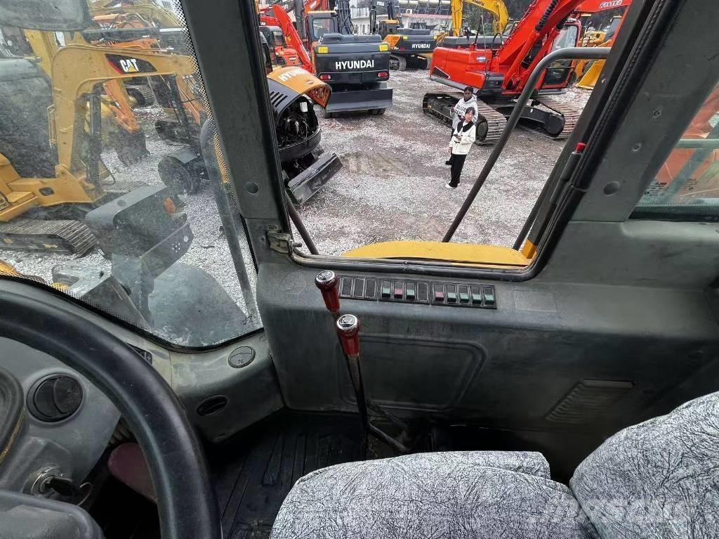 SDLG LG 953 Chargeuse sur pneus