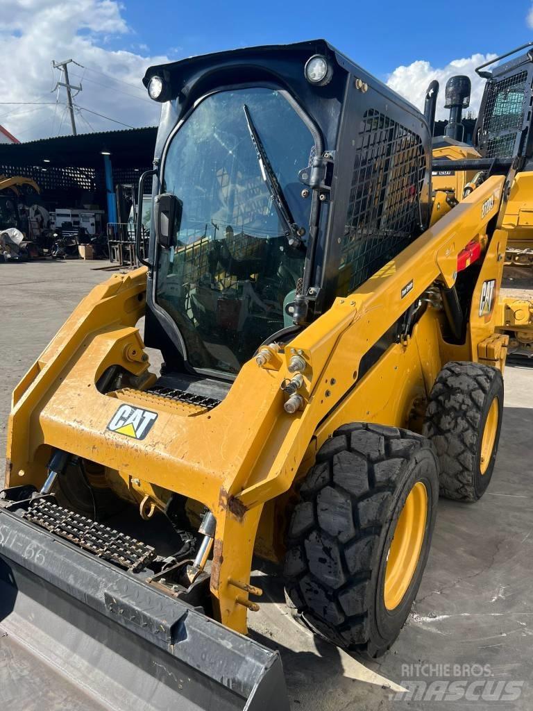 CAT 272D3 Chargeuse compacte
