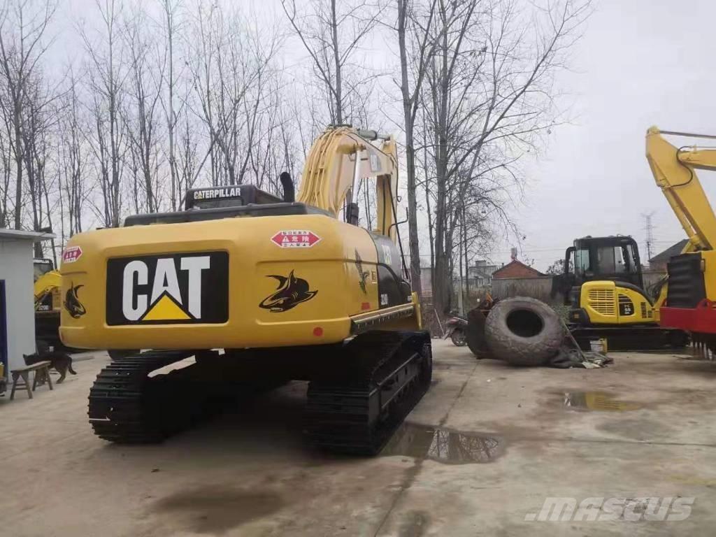 CAT 320D Pelle sur chenilles
