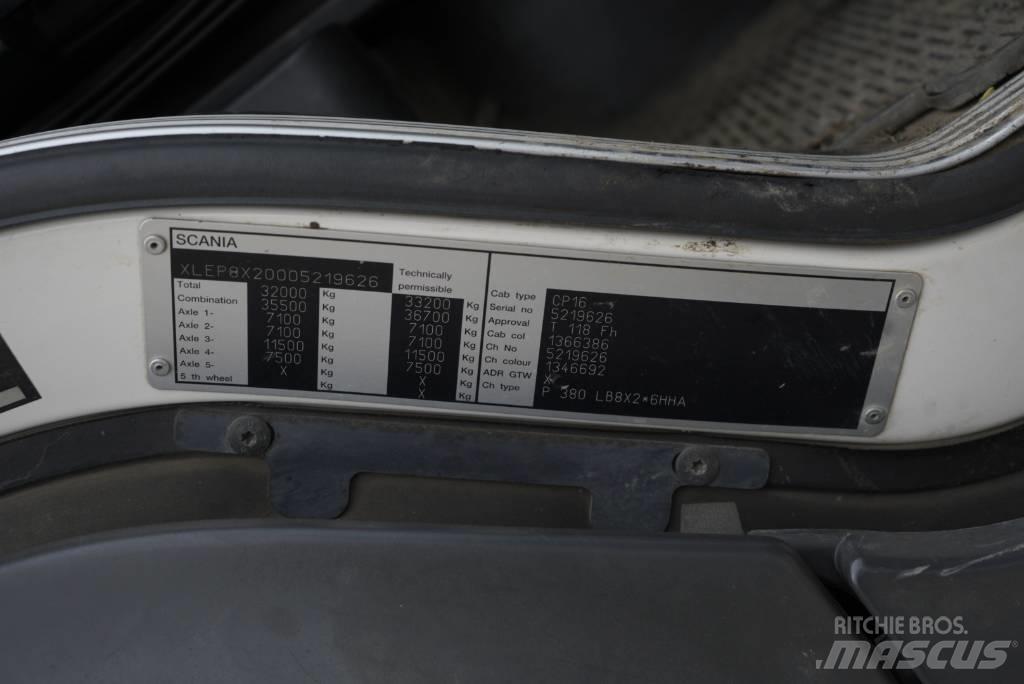 Scania P 380 Camion porte engin