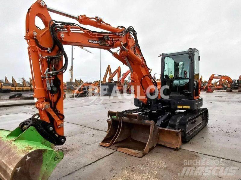 Doosan DX85R Pelle sur chenilles