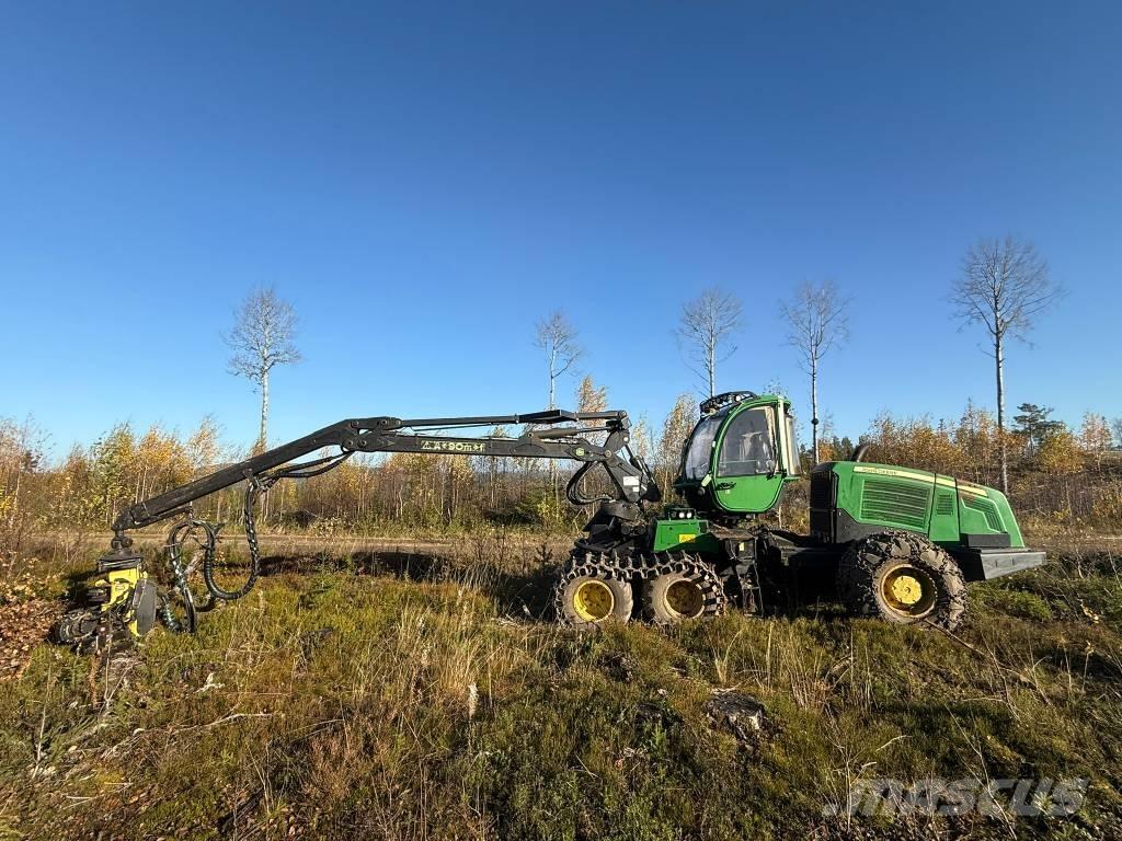 John Deere 1070 E Abatteuse