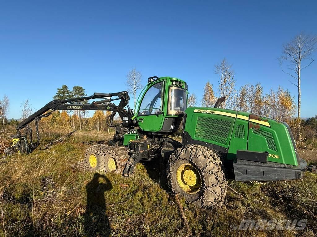 John Deere 1070 E Abatteuse