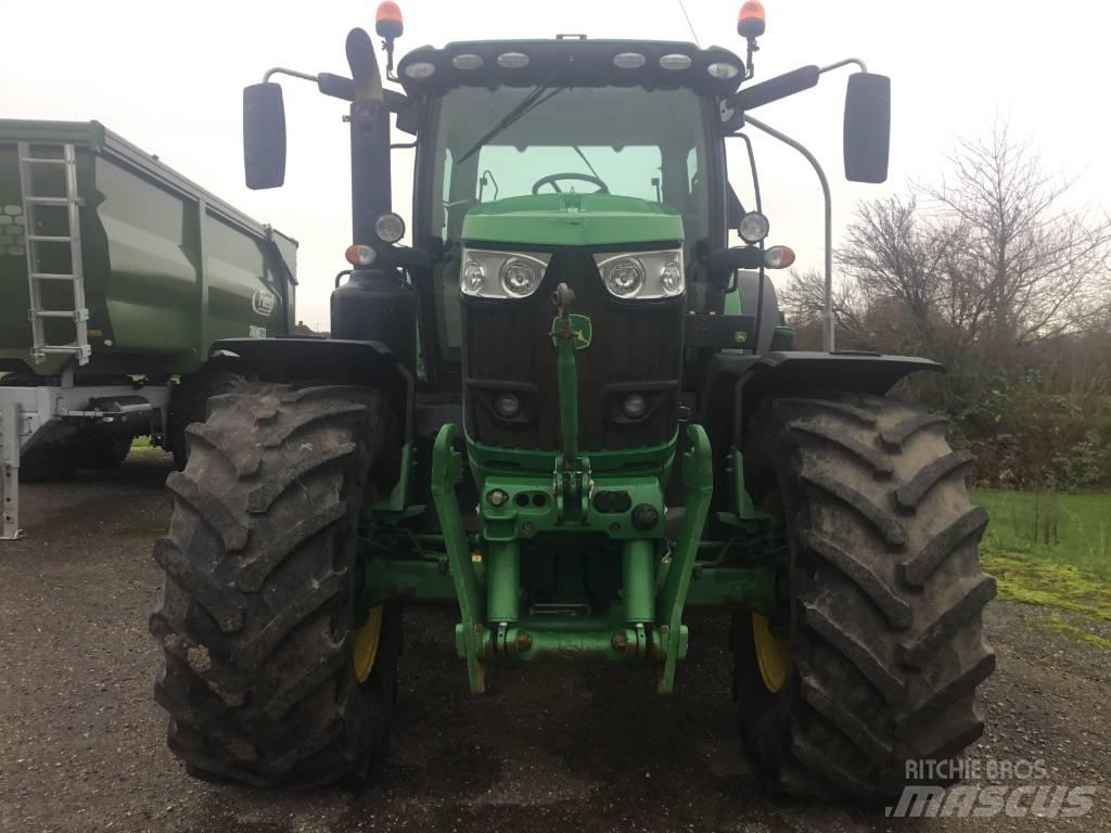 John Deere 6215 R Tracteur