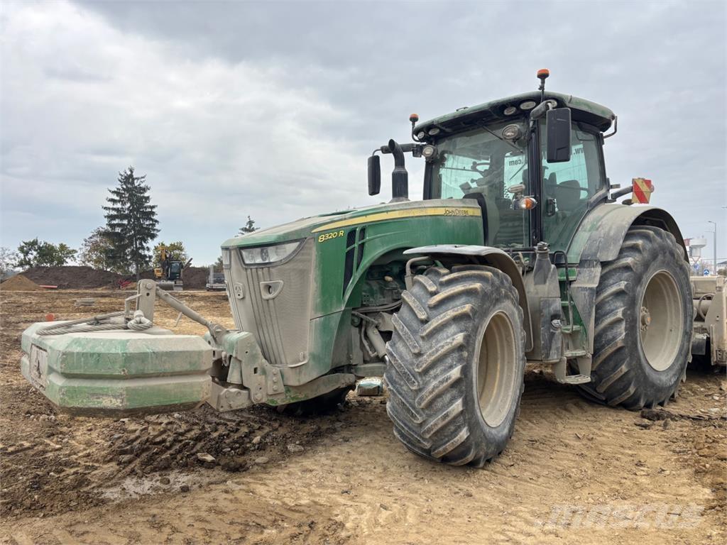 John Deere 8320R Construction - Autres