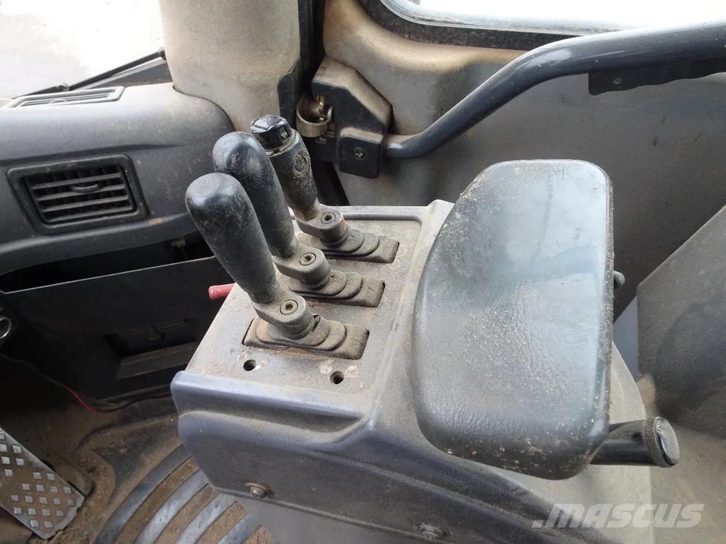 Komatsu WA380-5H Chargeuse sur pneus