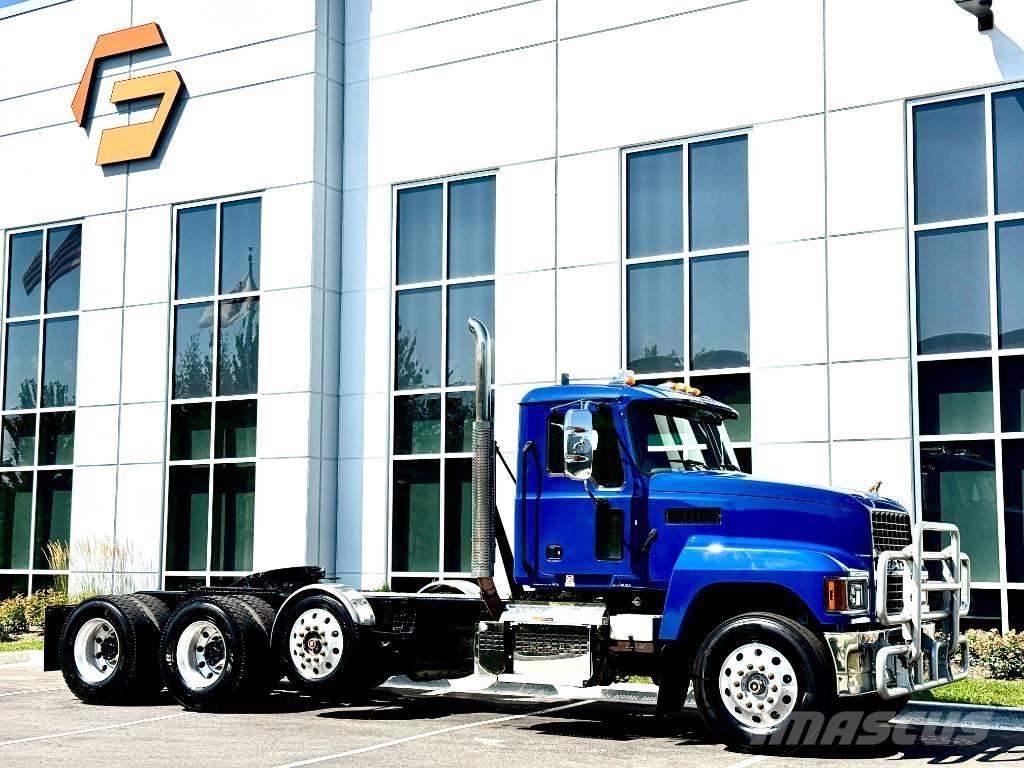 Mack Pinnacle Tracteur routier