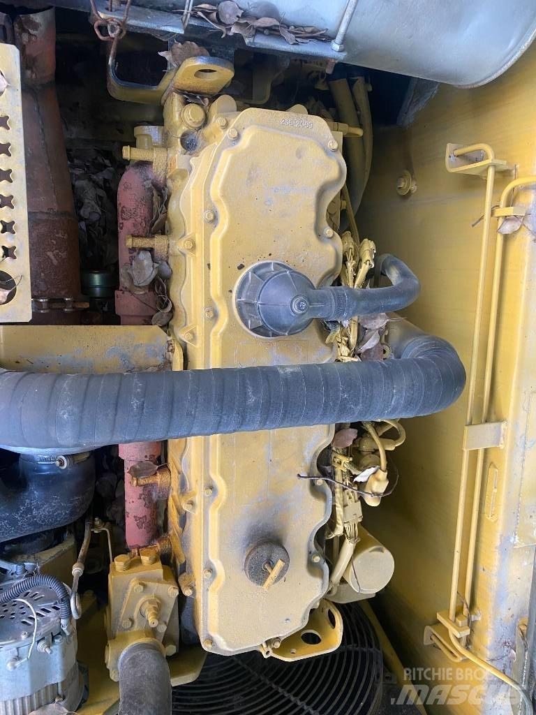 CAT 325 CL Pelle sur chenilles