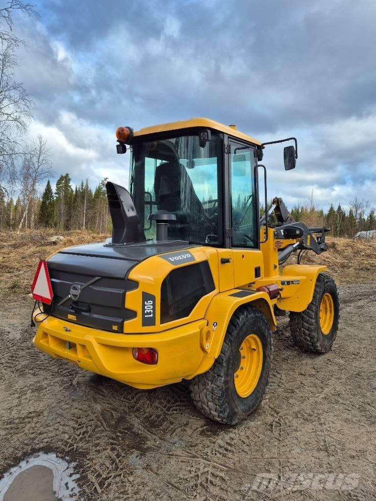 Volvo L 30 G Chargeuse sur pneus