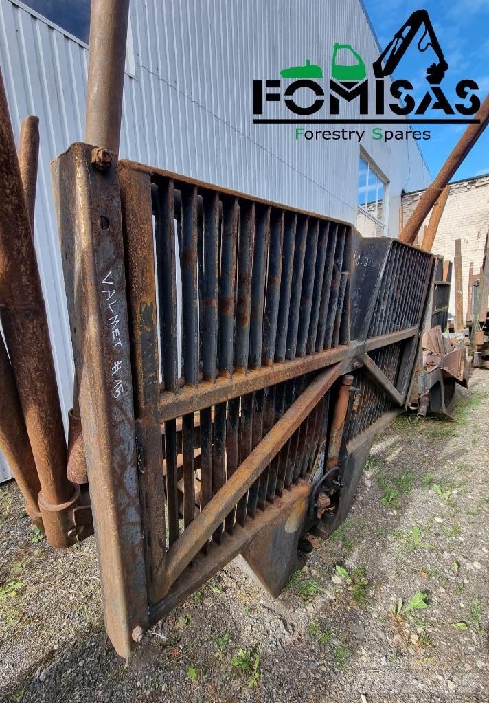 Valmet 840.2 Bunks Grue porteuse