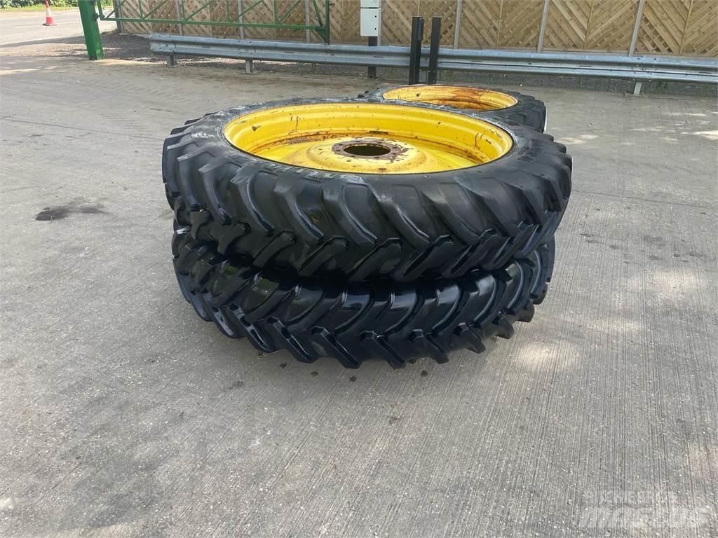  340/85R48 Pneus, roues et jantes